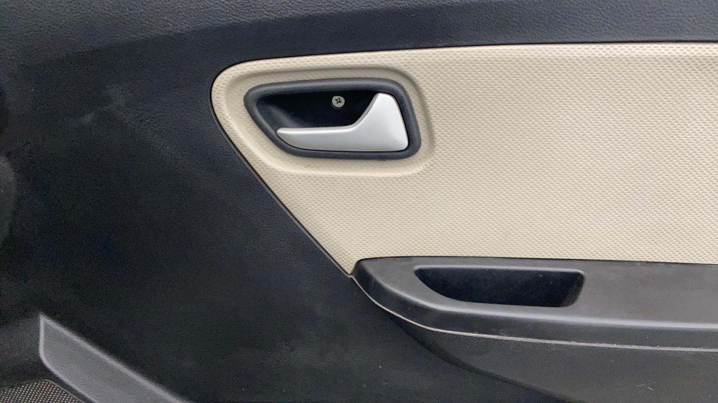2021 Maruti Alto LXI, Petrol, Manual, 47,697 km, Driver Side Door Panels Control