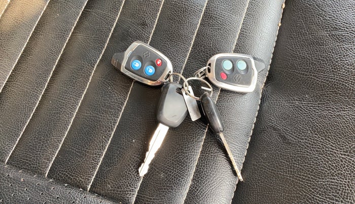 2015 Maruti Celerio VXI, Petrol, Manual, 76,681 km, Key Close Up