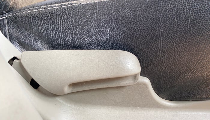 2015 Maruti Celerio VXI, Petrol, Manual, 76,681 km, Driver Side Adjustment Panel