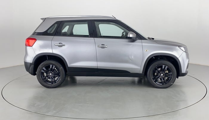 2018 Maruti Vitara Brezza ZDI, Diesel, Manual, 40,587 km, Right Side View