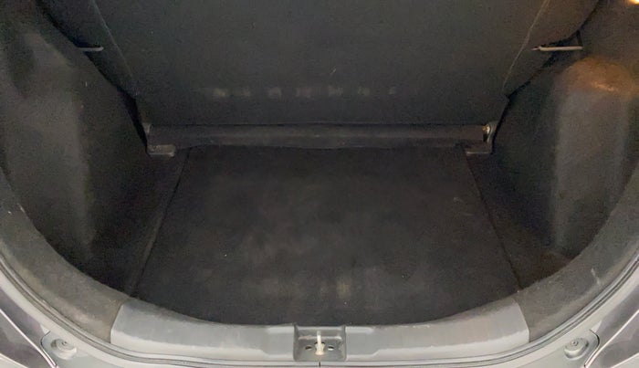 2018 Honda WR-V 1.2 i-VTEC VX MT, Petrol, Manual, 15,530 km, Boot Inside