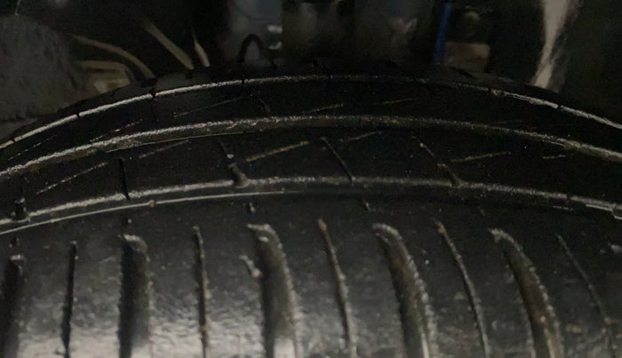 2020 Renault Kwid CLIMBER 1.0 (O), Petrol, Manual, 40,216 km, Right Front Tyre Tread