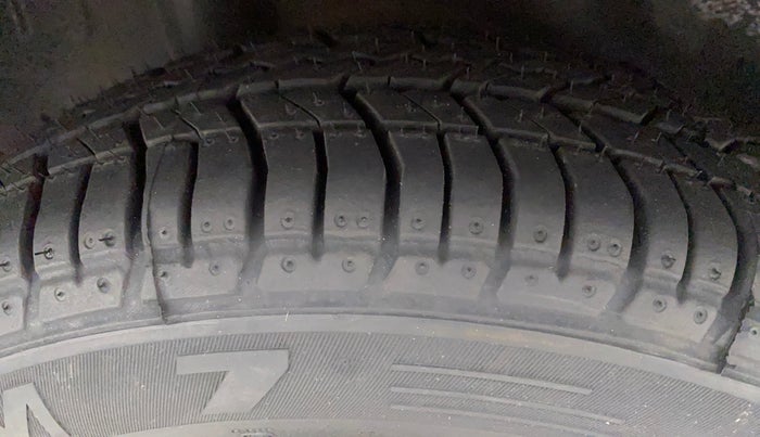 2012 Honda Brio S MT, Petrol, Manual, 56,180 km, Right Rear Tyre Tread