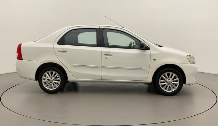 2011 Toyota Etios V, Petrol, Manual, 1,16,068 km, Right Side View