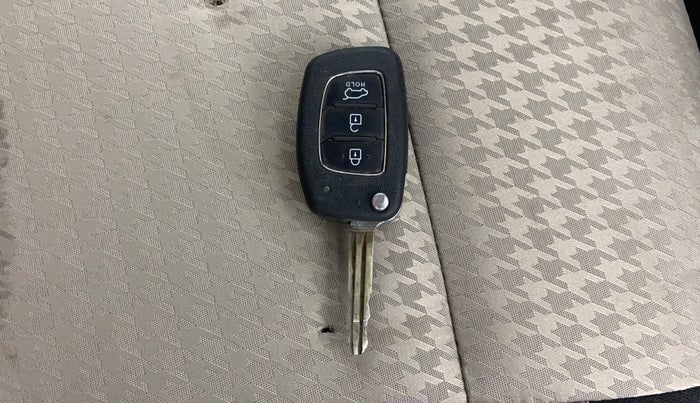 2019 Hyundai Elite i20 SPORTZ PLUS  1.2 CVT, Petrol, Automatic, 1,36,954 km, Key Close Up