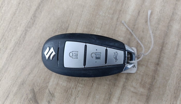 2015 Maruti Ciaz ZXI+, Petrol, Manual, 17,044 km, Key Close Up