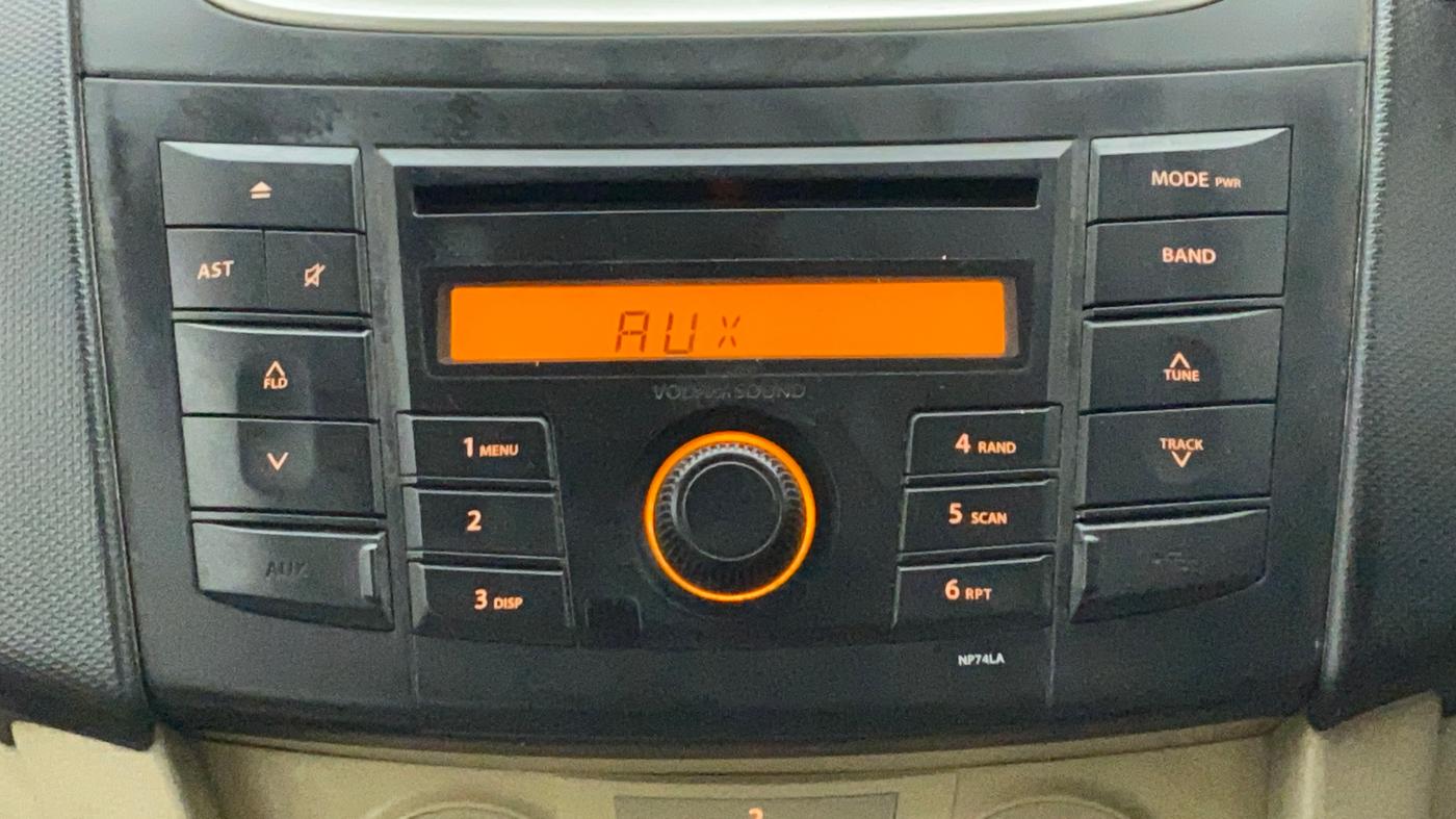 2013 Maruti Swift Dzire VXI, Petrol, Manual, 68,376 km, Infotainment System