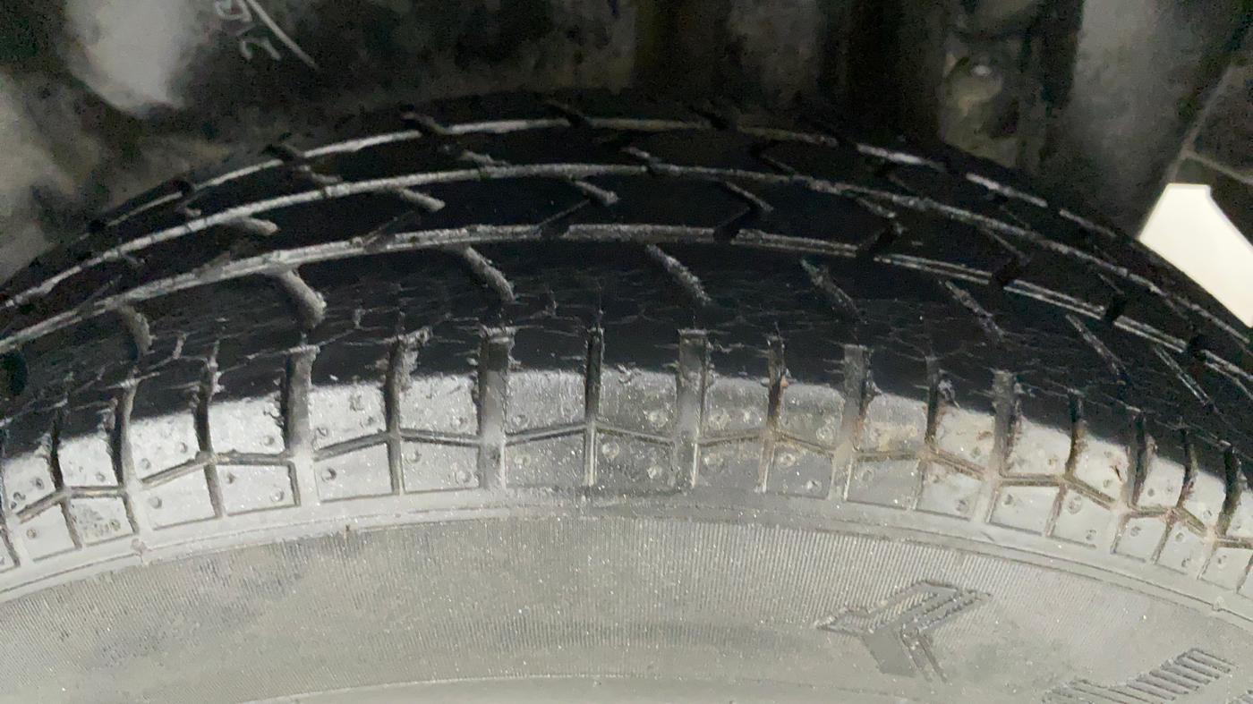 2013 Maruti Swift Dzire VXI, Petrol, Manual, 68,376 km, Left Rear Tyre Tread