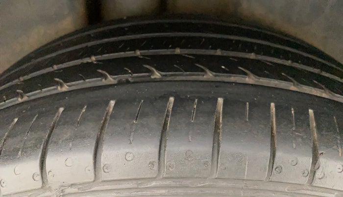 2021 Volkswagen Vento HIGHLINE PLUS 1.0L TSI AT, Petrol, Automatic, 35,407 km, Right Rear Tyre Tread