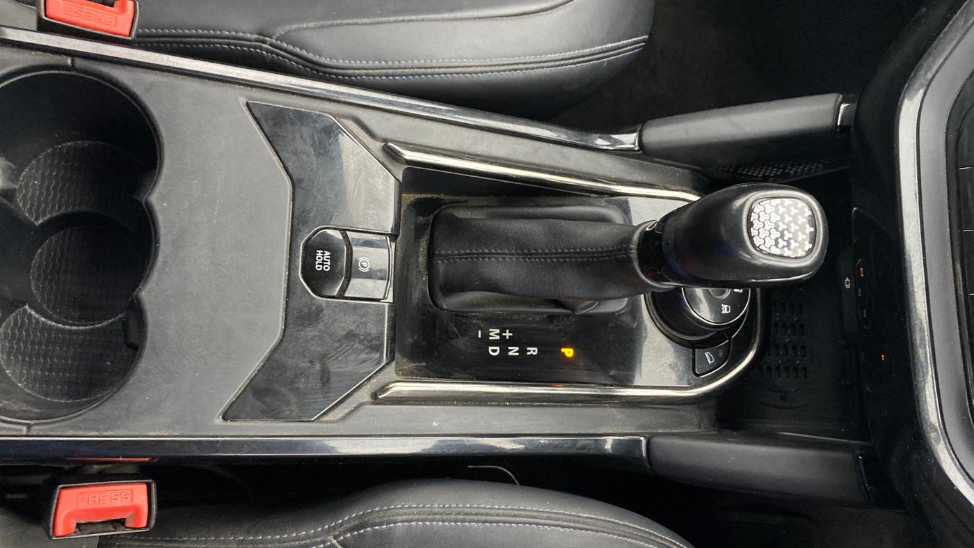 2023 Tata Safari XZA PLUS O DARK EDITION, Diesel, Automatic, 80,409 km, Gear Lever