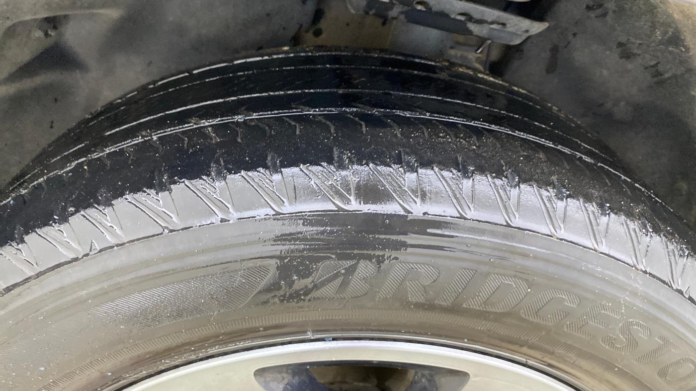 2023 Tata Safari XZA PLUS O DARK EDITION, Diesel, Automatic, 80,409 km, Left Front Tyre Tread
