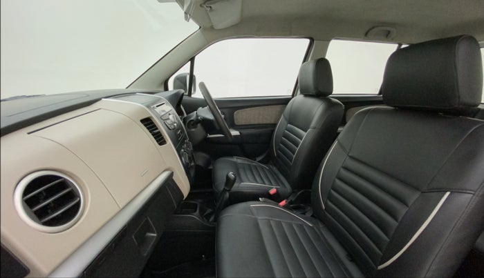 2015 Maruti Wagon R 1.0 VXI, Petrol, Manual, 77,746 km, Right Side Front Door Cabin