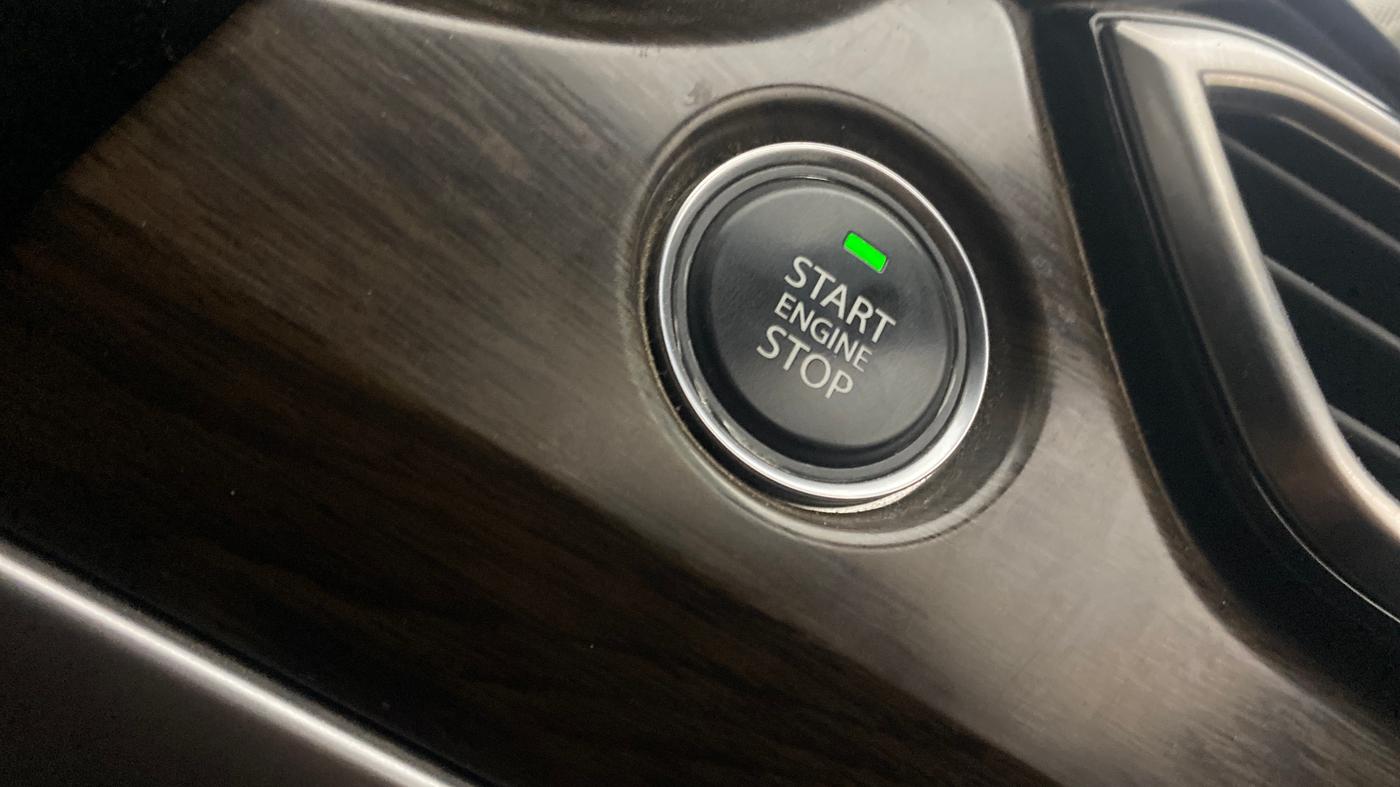 2020 Tata Harrier XZA PLUS 2.0L, Diesel, Automatic, 1,02,173 km, Keyless Start/ Stop Button
