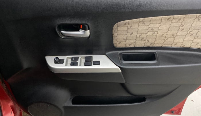 2013 Maruti Wagon R 1.0 VXI, Petrol, Manual, 65,788 km, Driver Side Door Panels Control