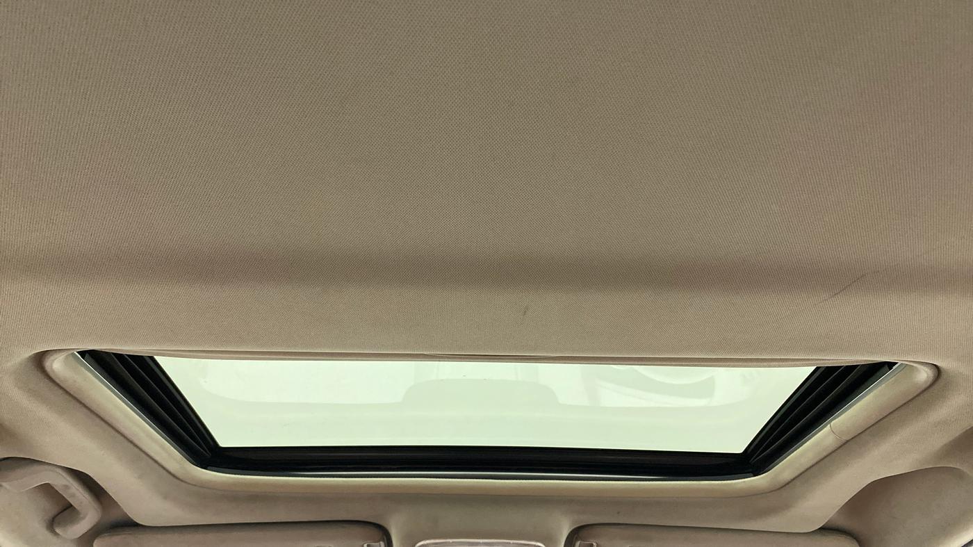 2019 Mahindra XUV500 W9 AT, Diesel, Automatic, 86,802 km, Moonroof/ Sunroof