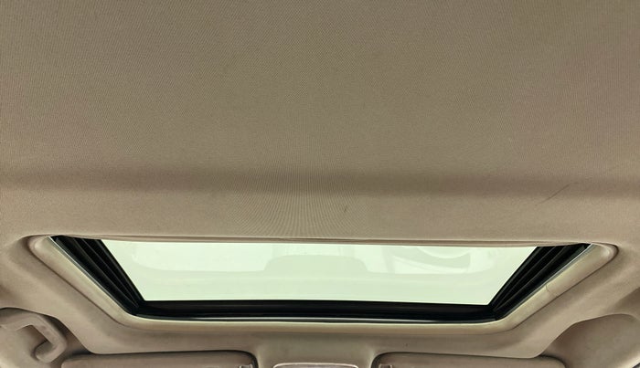 2019 Mahindra XUV500 W9 AT, Diesel, Automatic, 86,802 km, Moonroof/ Sunroof