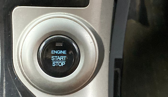 2019 Mahindra XUV500 W9 AT, Diesel, Automatic, 86,802 km, Keyless Start/ Stop Button