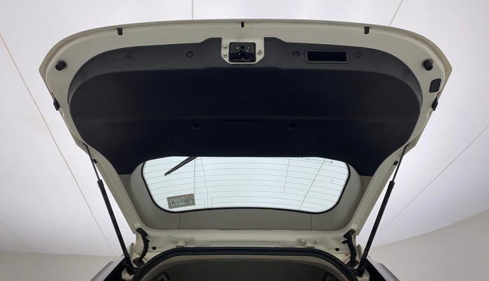 2019 Mahindra XUV500 W9 AT, Diesel, Automatic, 86,802 km, Boot Door Open
