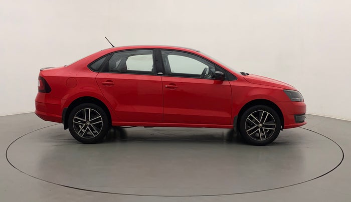 2018 Skoda Rapid STYLE 1.6 MPI AT, Petrol, Automatic, 58,515 km, Right Side