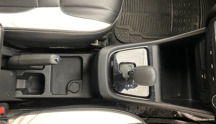 2022 Tata PUNCH CREATIVE  AMT, Petrol, Automatic, 21,683 km, Gear Lever