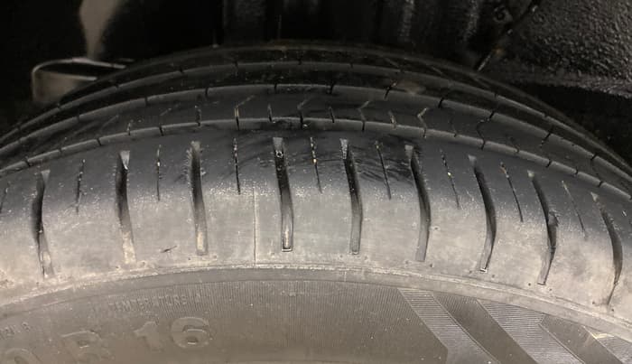 2022 Tata PUNCH CREATIVE  AMT, Petrol, Automatic, 21,683 km, Right Rear Tyre Tread