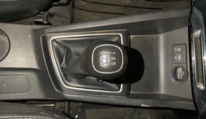 2017 Hyundai Elite i20 SPORTZ 1.2, Petrol, Manual, 79,297 km, Gear Lever