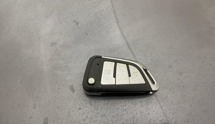 2017 Hyundai Elite i20 SPORTZ 1.2, Petrol, Manual, 79,297 km, Key Close Up