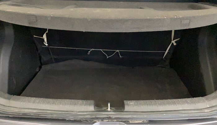 2017 Hyundai Elite i20 SPORTZ 1.2, Petrol, Manual, 79,297 km, Boot Inside