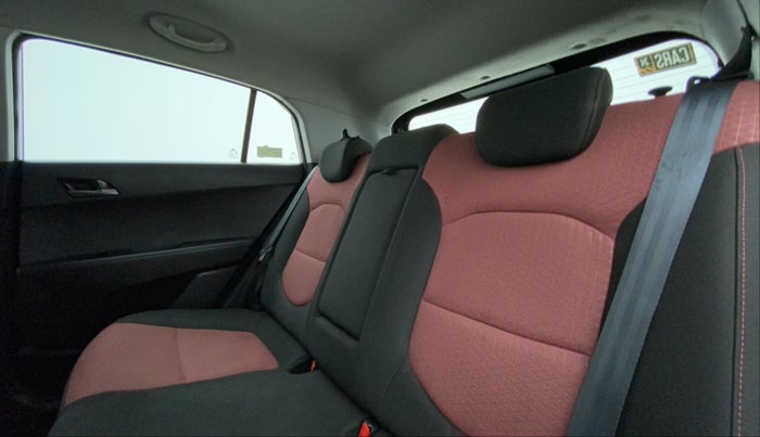 2016 Hyundai Creta SX PLUS  ANNIVERSARY EDITION 1.6 PETROL, Petrol, Manual, 55,856 km, Right Side Rear Door Cabin