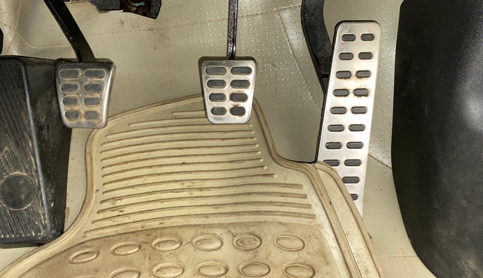 2016 Hyundai New Elantra 1.8 SX MT VTVT, Petrol, Manual, 31,873 km, Pedals