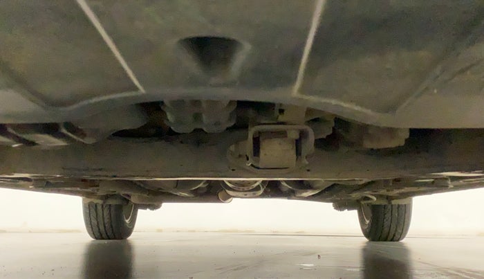 2016 Hyundai New Elantra 1.8 SX MT VTVT, Petrol, Manual, 31,873 km, Front Underbody