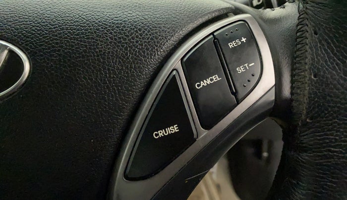 2016 Hyundai New Elantra 1.8 SX MT VTVT, Petrol, Manual, 31,873 km, Adaptive Cruise Control