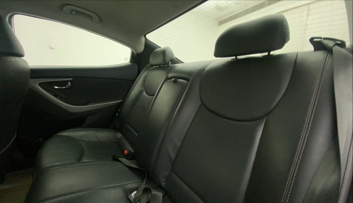 2016 Hyundai New Elantra 1.8 SX MT VTVT, Petrol, Manual, 31,873 km, Right Side Rear Door Cabin