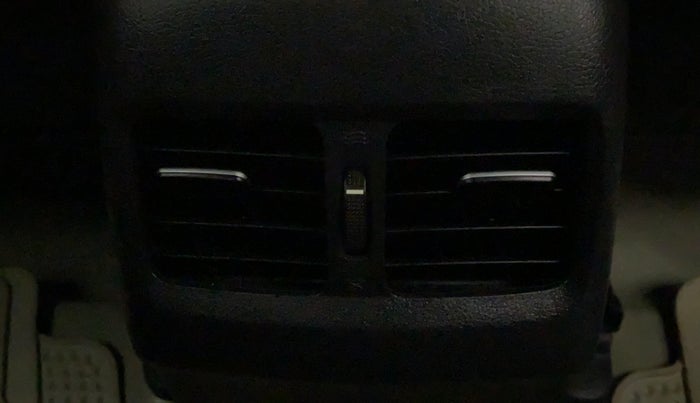 2016 Hyundai New Elantra 1.8 SX MT VTVT, Petrol, Manual, 31,873 km, Rear AC Vents