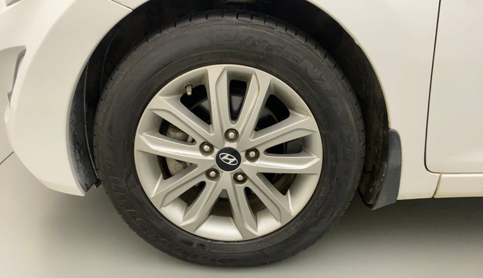 2016 Hyundai New Elantra 1.8 SX MT VTVT, Petrol, Manual, 31,873 km, Left Front Wheel