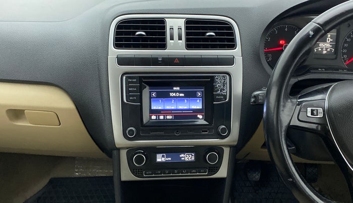 2016 Volkswagen Ameo HIGHLINE1.2L, Petrol, Manual, 1,05,297 km, Air Conditioner