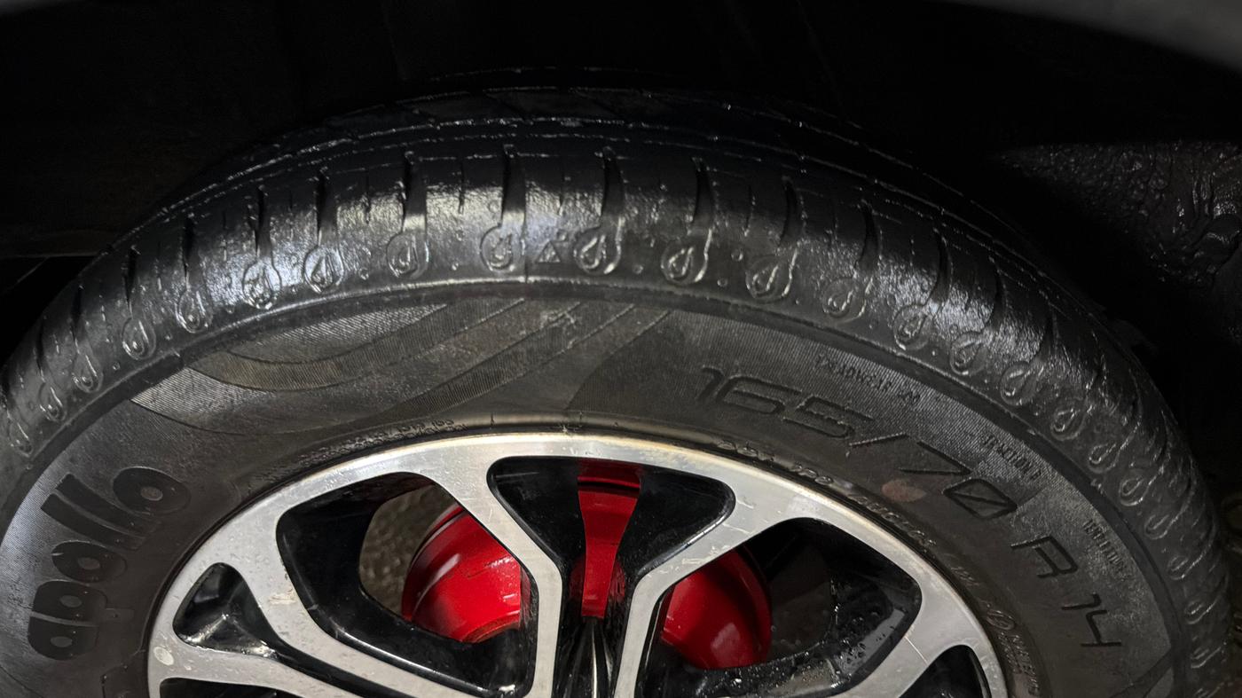 2021 Renault Kwid RXL, Petrol, Manual, 40,654 km, Right Rear Tyre Tread