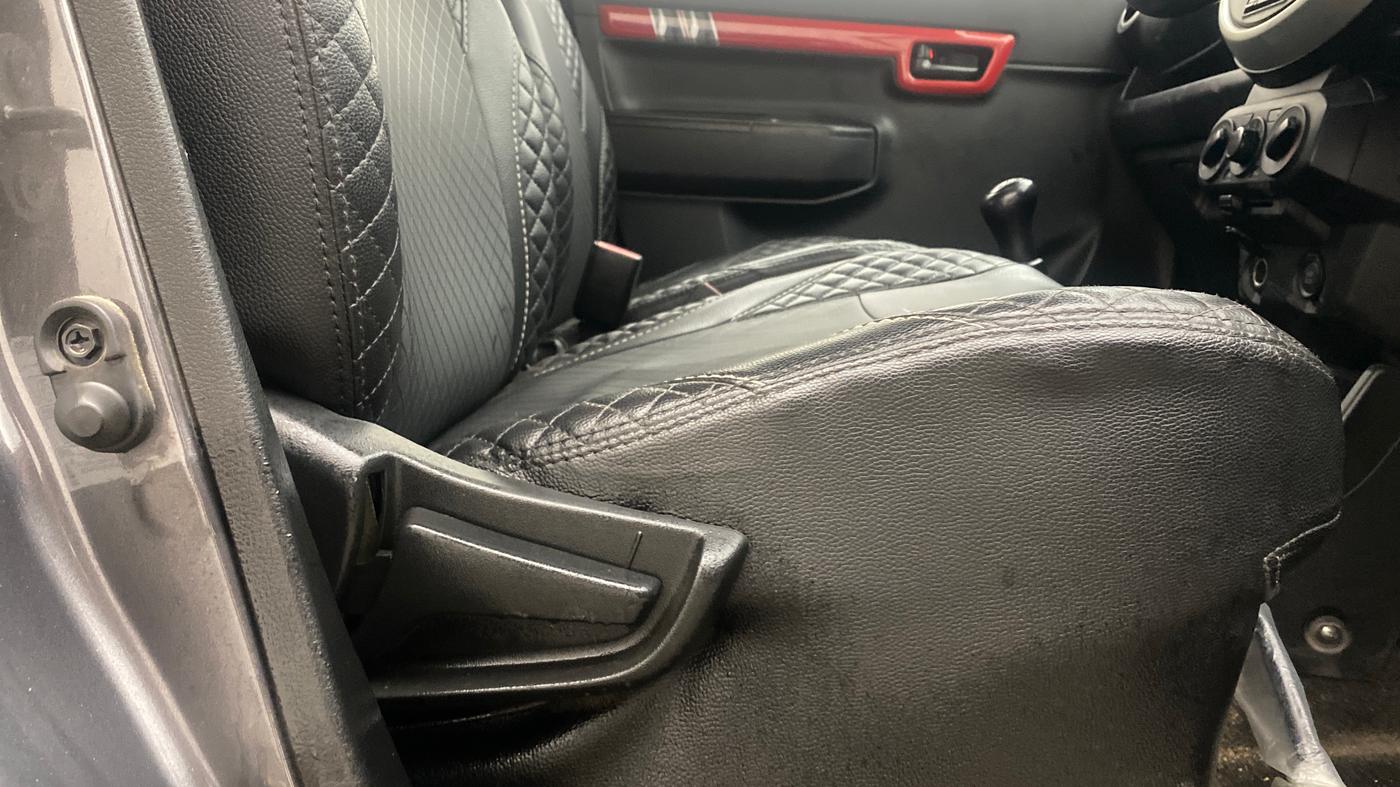 2022 Maruti S PRESSO VXI+, Petrol, Manual, 55,866 km, Driver Side Adjustment Panel