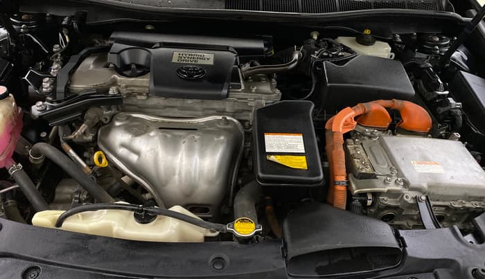 2016 Toyota Camry HYBRID, Hybrid, Automatic, 80,500 km, Engine View