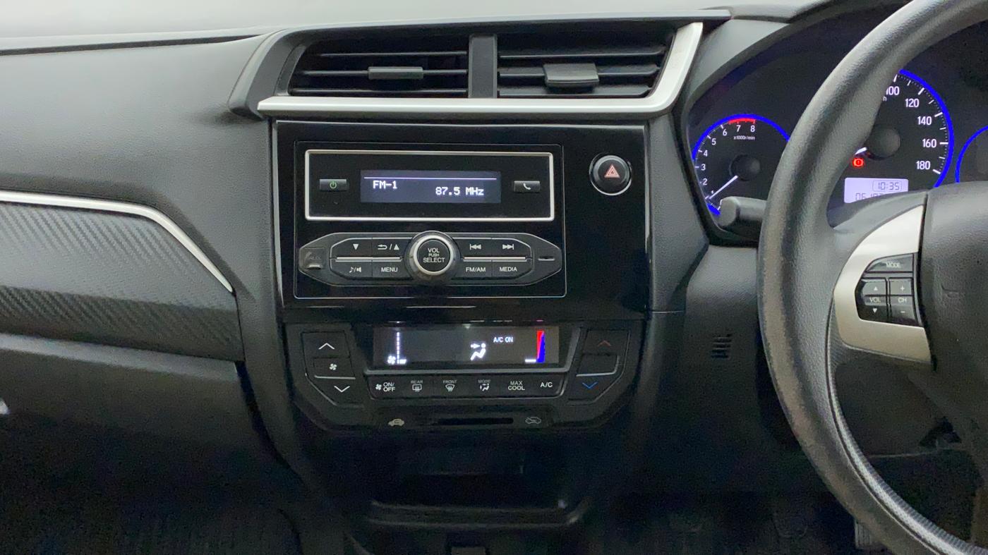 2016 Honda Brio S MT, Petrol, Manual, 61,916 km, Air Conditioner