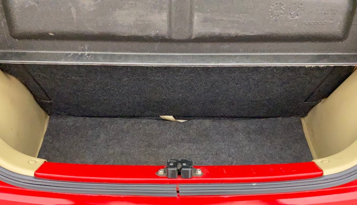 2016 Honda Brio S MT, Petrol, Manual, 61,916 km, Boot Inside
