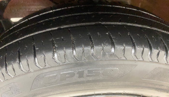 2018 Maruti Dzire VXI AMT, Petrol, Automatic, 41,431 km, Left Front Tyre Tread