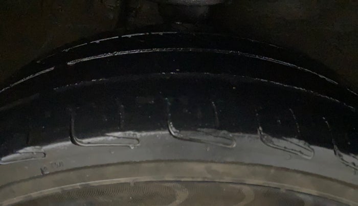 2014 Maruti Alto 800 LXI, Petrol, Manual, 69,773 km, Right Front Tyre Tread