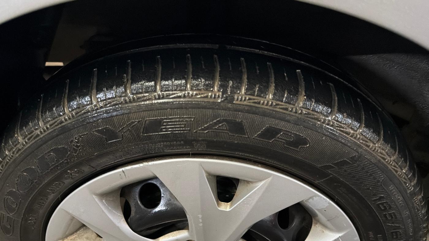 2015 Hyundai Grand i10 SPORTZ 1.2 KAPPA VTVT, Petrol, Manual, 85,913 km, Right Rear Tyre Tread