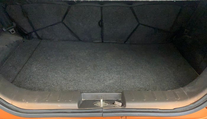 2017 Maruti Alto K10 VXI, Petrol, Manual, 17,625 km, Boot Inside