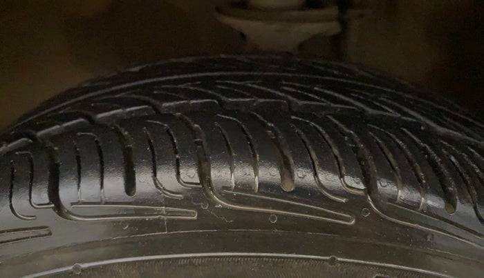 2017 Maruti Alto K10 VXI, Petrol, Manual, 17,625 km, Left Front Tyre Tread