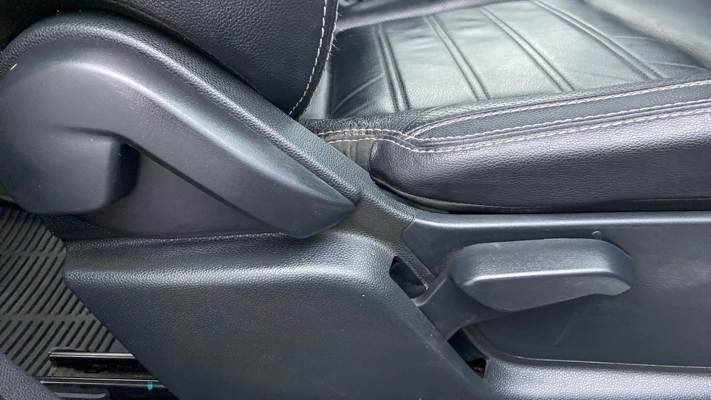 2018 Ford Ecosport 1.5 TITANIUM PLUS TI VCT AT, Petrol, Automatic, 39,722 km, Driver Side Adjustment Panel