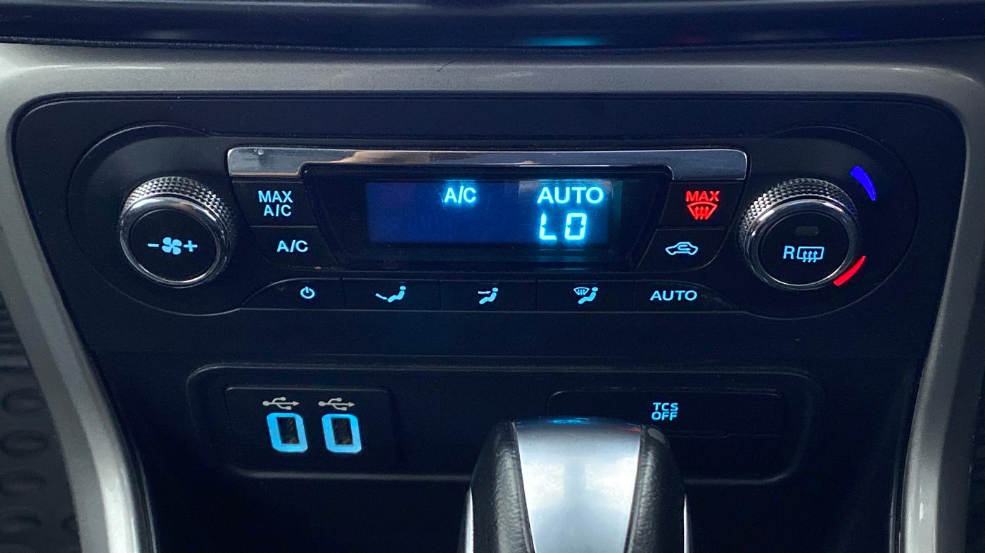 2018 Ford Ecosport 1.5 TITANIUM PLUS TI VCT AT, Petrol, Automatic, 39,722 km, Automatic Climate Control
