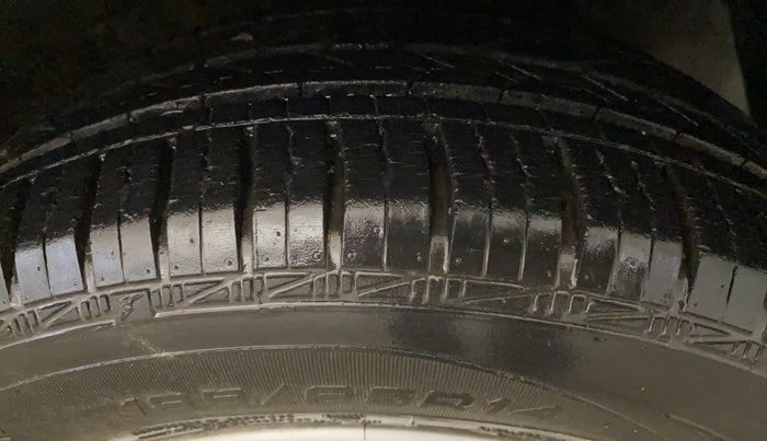 2014 Hyundai i20 SPORTZ 1.2, Petrol, Manual, 51,112 km, Right Front Tyre Tread