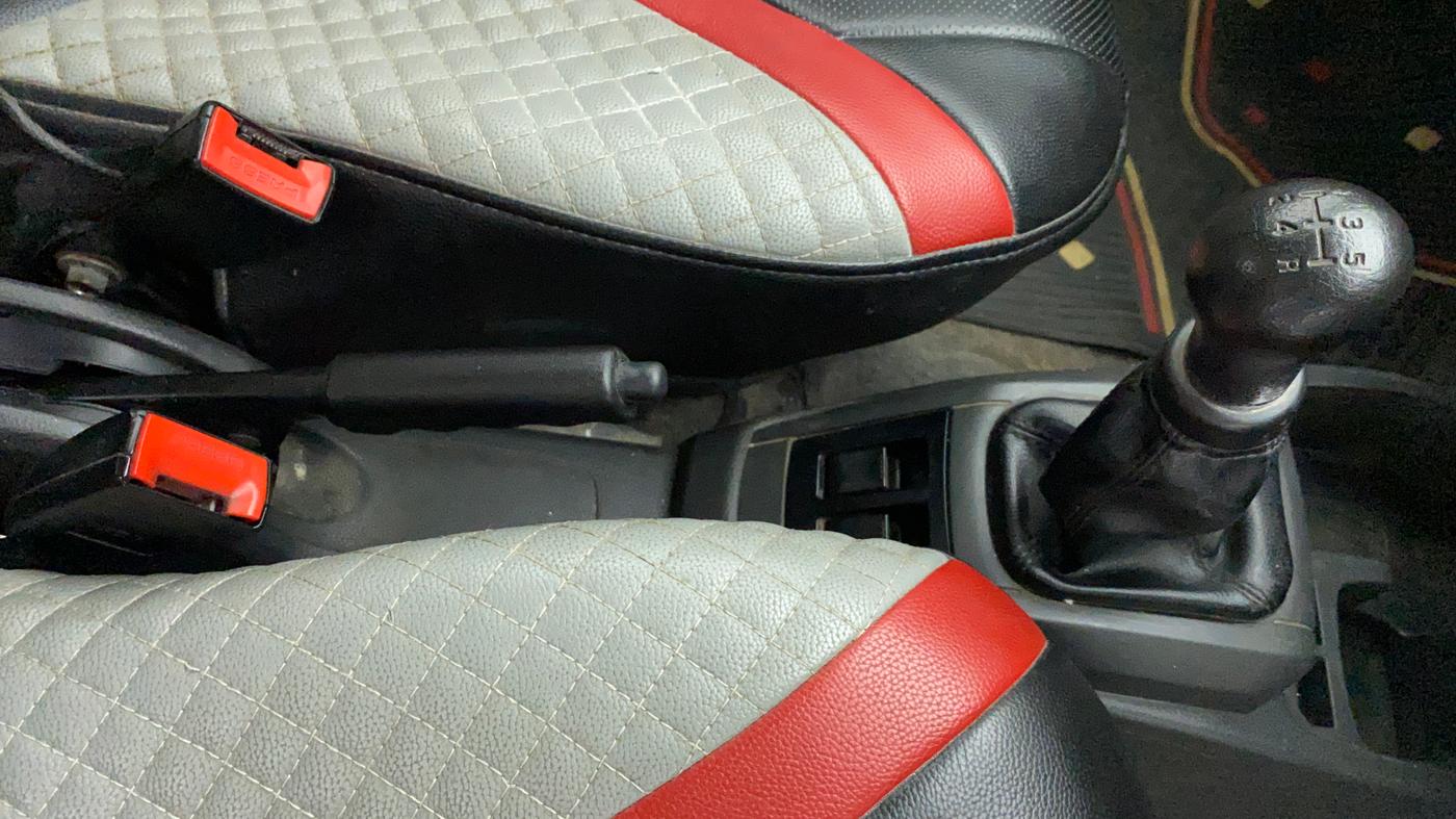 2017 Maruti Alto 800 LXI, Petrol, Manual, 69,597 km, Gear Lever